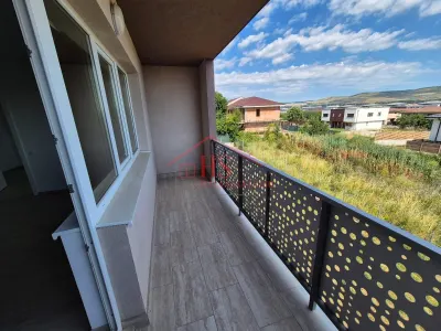 Apartament finisat, 2 camere,etaj intermediar. Strada Teilor, Floresti - foto 18