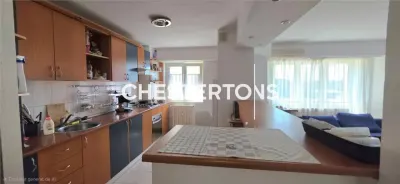 Apartament cu 3 camere bloc din anul 2000 cu locuri de parcare, pe Calea 13 septembrie - foto 2