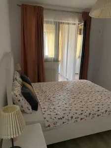 Apartament 3 camere, 2 bai si 1 loc de parcare - foto 4