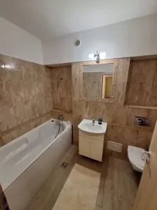 Peoprietar,  inchiriez apartament cu doua camere - foto 6