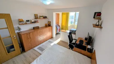 Apartament 3 camere renovat,mobilat modern, 169000 Euro - foto 2