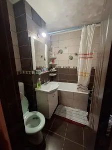Apartament spatios 4 camere ,et 3 ,intretinut, Tractorul, 157000 Euro - foto 5