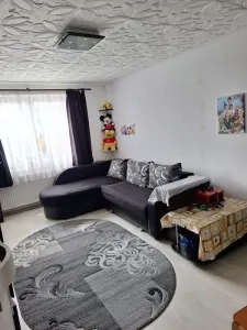 Apartament 2  camere Calea Bucuresti,etaj 2,renovat,115000 Euro - Brasov