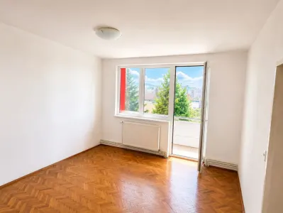 Apartament  2 camere Centrul- Civic ,etaj intermediar,112000 Euro - foto 2