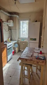 Apartament 3 camere  Astra,etajul 1,2 balcoane,123000 Euro - foto 4