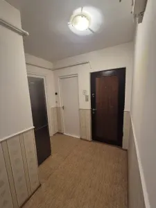 Apartament 2 camere Grivitei,decomandat,etaj 3,77000 Euro - foto 5