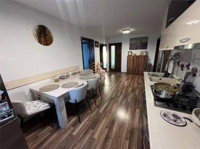 APARTAMENT 4 CAMERE | STR ANDREI MURESANU - foto 2