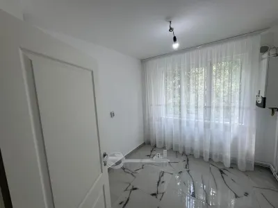 TREI CAMERE DECOMANDAT ALEXANDRU BULEVARD - foto 6