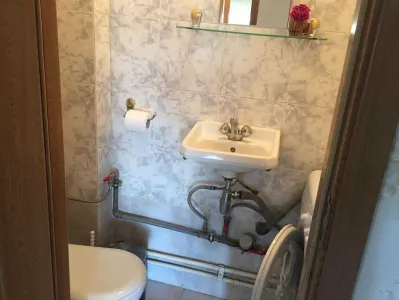 Apartament 3 camere de închiriat â€“ Independenței, lângă Universitatea de Medicină și Farmacie â€žGrigore T. Popaâ€ din Iași - foto 7