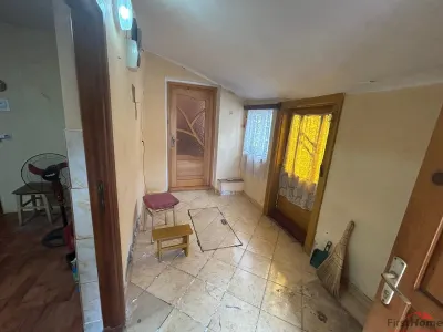 Casa de vanzare in Odobesti, zona centrala. - foto 12