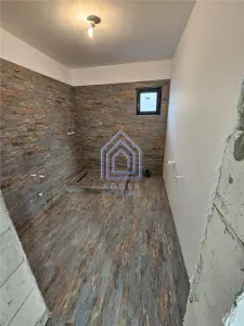 Casa noua  , moderna, zona rezidentiala. - foto 14