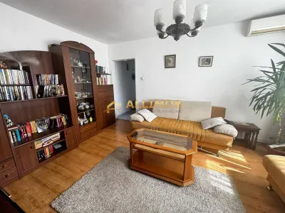 Apartament 2 Camere de vanzare in Vest Ploiesti – Centrala Proprie, Termopan, Etaj 3 | 51.900 Euro - foto 13
