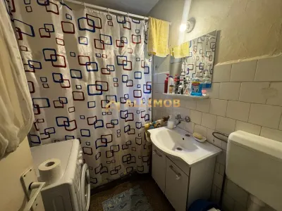 Apartament 2 camere in Ploiesti, zona Democratiei. - foto 19