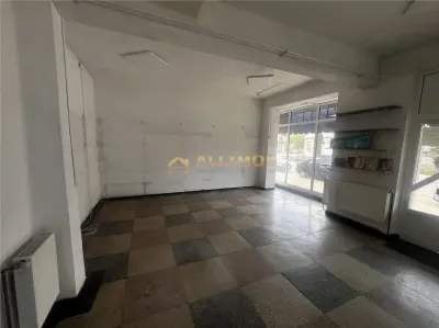 Spatiu comercial de 120 mp in Plopeni, zona cu vad . - foto 3
