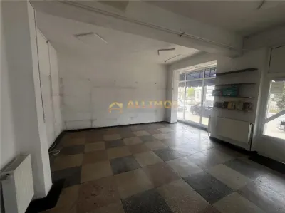 Spatiu comercial de 120 mp in Plopeni, zona cu vad . - foto 4