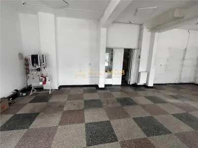 Spatiu comercial de 120 mp in Plopeni, zona cu vad . - foto 6