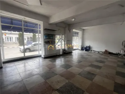 Spatiu comercial de 120 mp in Plopeni, zona cu vad . - foto 8