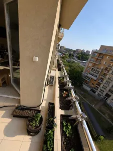 Apartament de închiriat â€“ Etaj 6/8, zona Flora, garaj pentru depozitare - foto 6