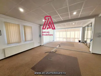 Imobil comercial de inchiriat P+3 -950 mp utili! - foto 17