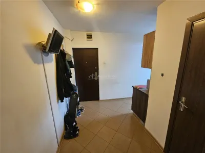Resita, 2 Cam. Mobilat+Utilat, Micro 3 - foto 9