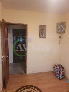 Apartament 3 camere nedecomandate, zona Cora - foto 6