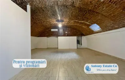 Spatiu comercial, Birou, Salon de inchiriat, Ultracentral - Oradea - foto 5