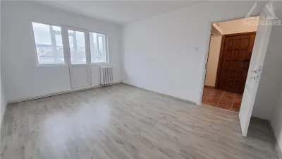 Apartament 3 camere Et.2! Alexandru, Balcon inchis! - foto 2