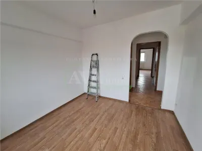 Apartament 4 camere decomandat Milcov-Bacau - foto 16