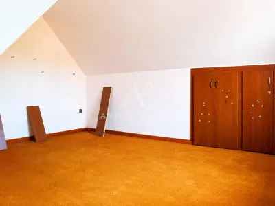 Antony Estate | Casa pentru muncitori, de inchiriat - Zona 22 Decembrie - Oradea - foto 13
