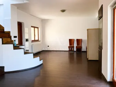 Antony Estate | Casa pentru muncitori, de inchiriat - Zona 22 Decembrie - Oradea - foto 3