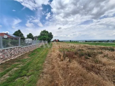 Teren intravilan 2700 mp, deschidere 123 ml, zona Hemeiusi - foto 2