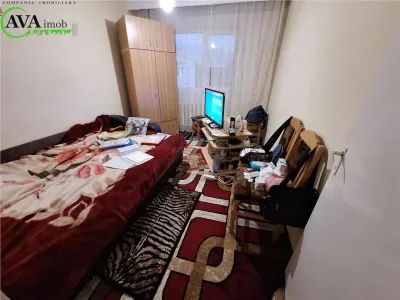 Apartament 4 camere decomandat,2 bai, zona Narcisa - foto 6