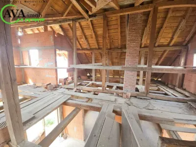 Vila P+1E+M, teren 544 mp, zona Lilieci - foto 10