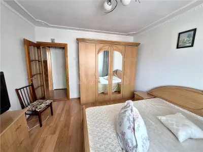 Apartament 3 camere decomandat , zona Nord-Bacau - foto 13