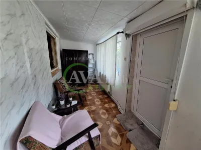 Apartament  2 camere semidecomandat , zona Milcov - foto 17