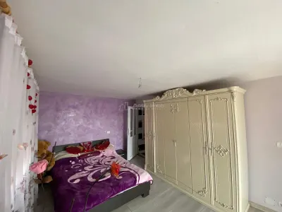 Iaz, Casa la Curete, 9 Camere, Teren 2892 Mp - foto 5
