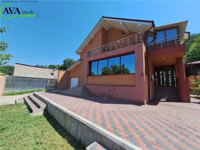 Vila lux, 230mp, teren 600 mp, zona Serbanesti - foto 3