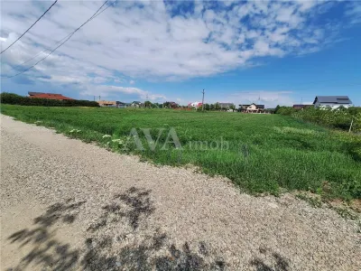 Teren intravilan 3177 mp, zona Serbanesti - foto 3