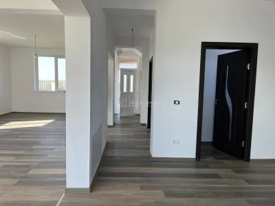 Olosag, Vila P+1E, 194 Mp., Compartimentare  Moderna - foto 16