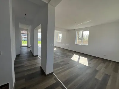Olosag, Vila P+1E, 194 Mp., Compartimentare  Moderna - foto 3
