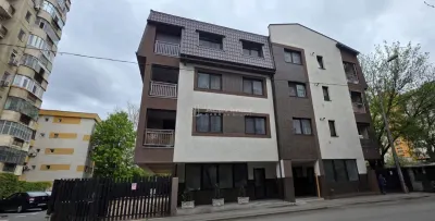 Spatiu comercial cu terasa de vanzare Sebastian - foto 8
