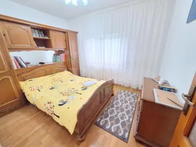 Apartament  2 camere semidecomandat, mobilat si utilat, zona Narcisa - foto 11