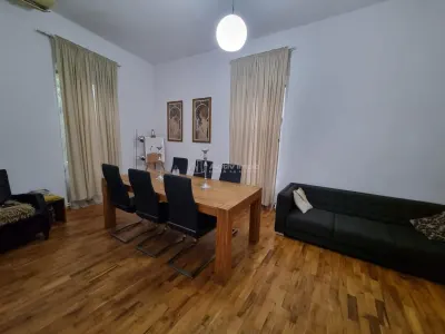 Casa boiereasca, eleganta,piscina, mobilata, teren 613 mp - Agronomie - foto 3
