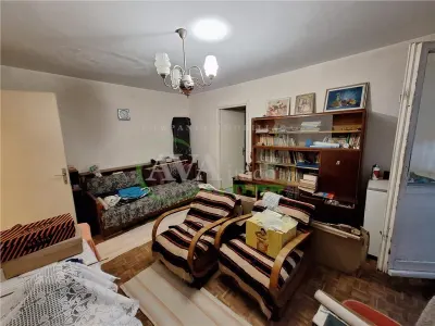 Apartament 2 camere (de renovat) zona Orizont-Bacau - foto 4