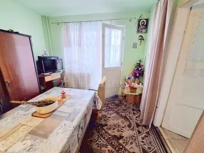 Apartament 3 camere decomandat ona Bazinul de Inot - foto 4