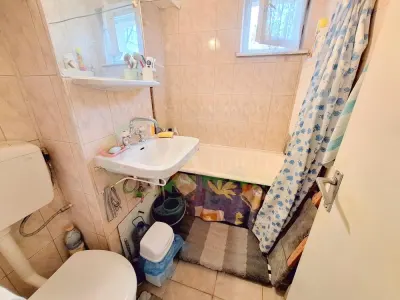 Apartament 3 camere decomandat ona Bazinul de Inot - foto 5