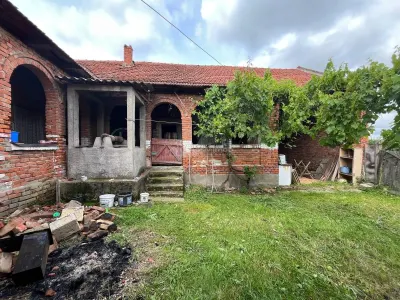 Honorici, Casa Cu Teren, 230 Mp. Suprafata construita, 1.700 Mp. Suprafata teren - foto 5