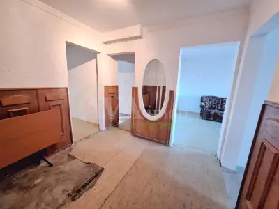 Apartament 3 camere decomandat zona Narcisa - foto 22