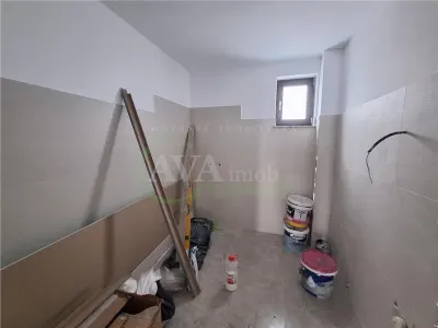 Ansamblu 20 de case, 3 camere  120 mp, zona Margineni - foto 3