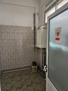 Spatiu comercial de inchiriat 110 mp Central Fieni - foto 4